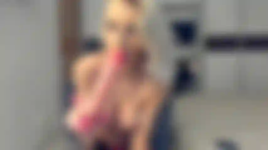 Smoking blowjob, dirty talk, play with pussy