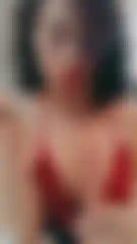 Blowjob at office, lets take the risk.