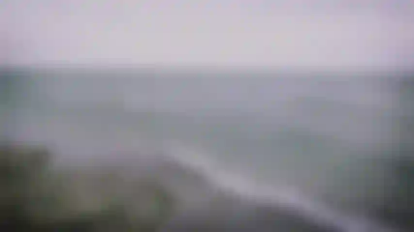 Let's be notty on the beach!