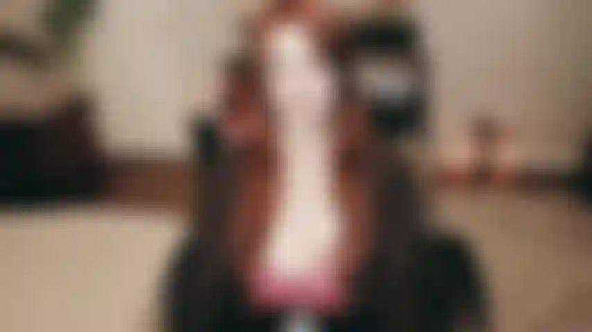 This was a genuine paid live show. Live tips rolling in, the lush responding, and you watching me squirm as I set the pace and guide every moment, holding the focus right, you stroking at my pace, keeping you on the edge until I release you. Full live session15 minutes