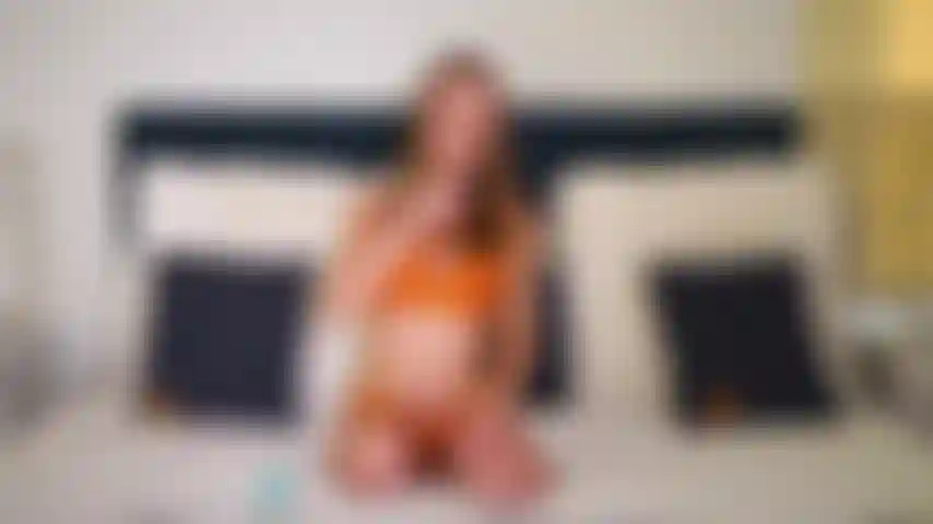 Petite Macy Meadows Has A Fun Time Playing With Herself On Cam