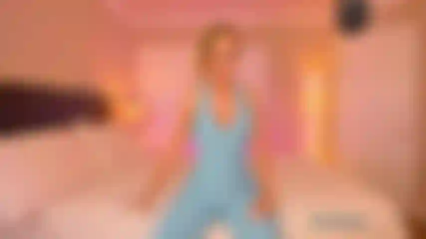 Dressed in a tight body suit showing off my ass. This milf at the gym is teasing you, bending over, squatting, then talking you thru jacking off to her butthole and twerking ass