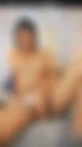 Playing with this juicy pussy!