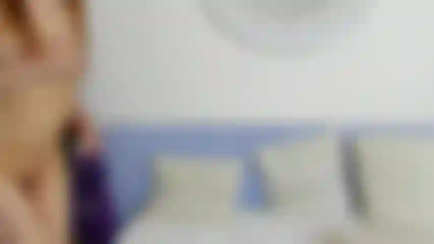 Spread my ass before you fuck it !