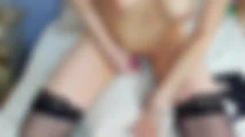 Dildo ride fuck me good !