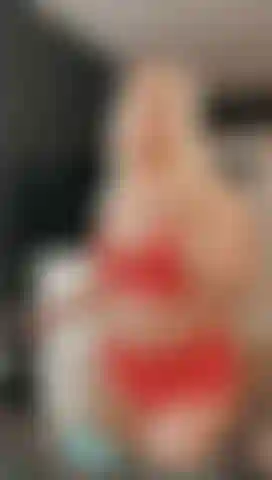 Smoking on the treadmill then cumming