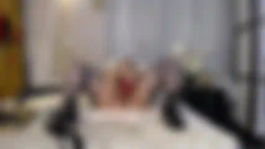 fuck me in stockings and heels, make me squirt and put your finger in my ass