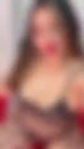 Feel my sensual and hot body