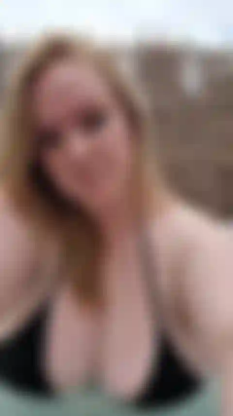 Undress me in the hottub!