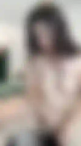 Fucking my tight asshole with my sex machine on MAX SPEED