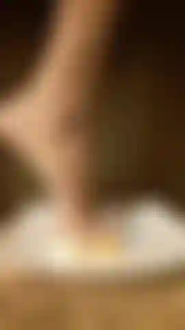 mis pies  con  cremoso  helado blanco uffff y chispa de chocolate