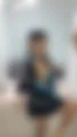 tu exquisita  Karen  bailando  sexy para ti