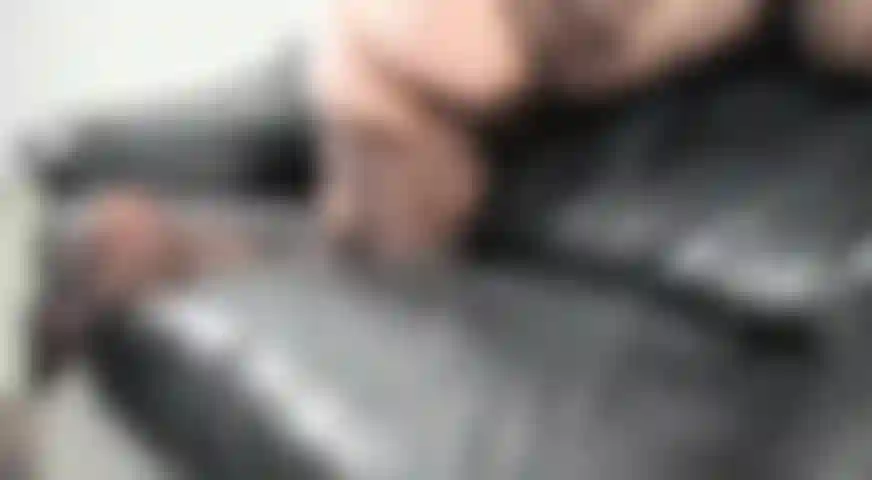 let me seduce you with my body, give you a blowjob and fuck me