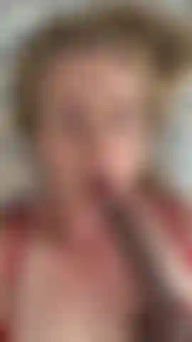 I made a little video for you - I'm begging for a BBC to cum all over my face. Take a look :P