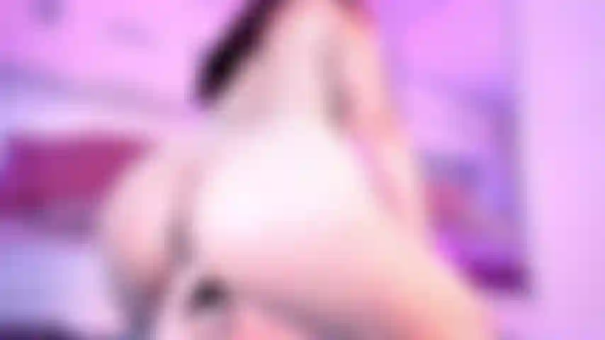 Wet pussy andd big dildo!