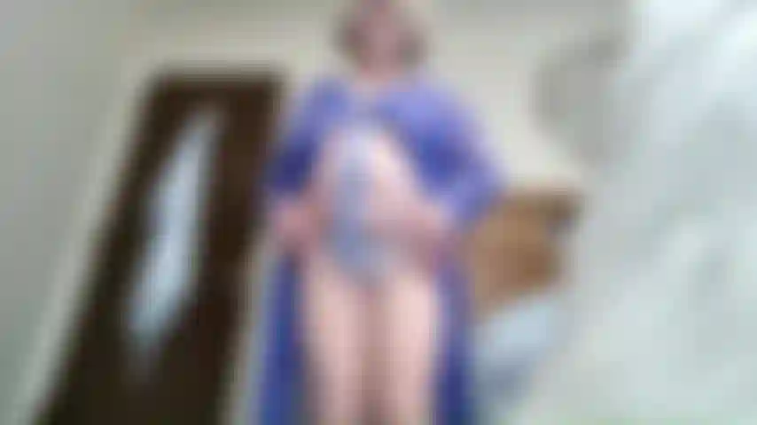 Around_The_World_Tour_Of_My_Natural_Body_With_Closeups