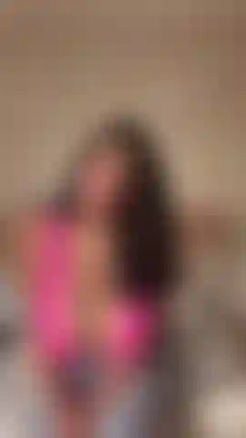 SPH: Mr. Toothpick dick, so desperate to have your tiny lil dick to be talked about, its disgusting, but here we are...cleavage, smoosh & disgust, all in one!