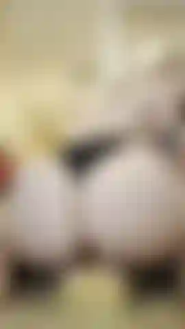This victoria sponge cake is getting SQUASHED into all of my crevices as I twerk, grind and tease my juicy ass and pussy all over it! 
Fancy cleaning up after me?