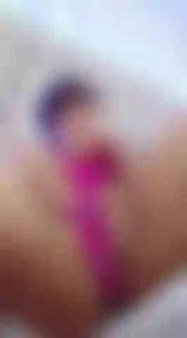 Red-hot pleasure :Open, wet, and playing with my pussy