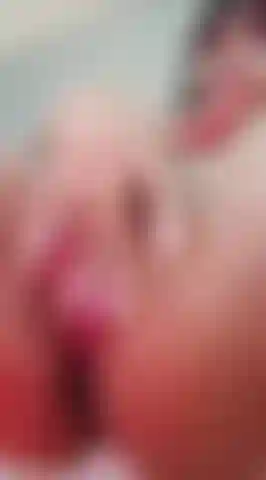 Look closely as I masturbate sexy and erotic, letting you see every drop of my juices running down my legs. 💧