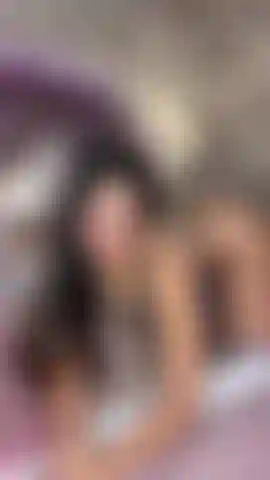 Look at me, enjoy me ...