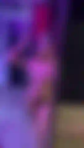 Let yourself be seduced by my curves, my body will show you the way to lust and pleasure