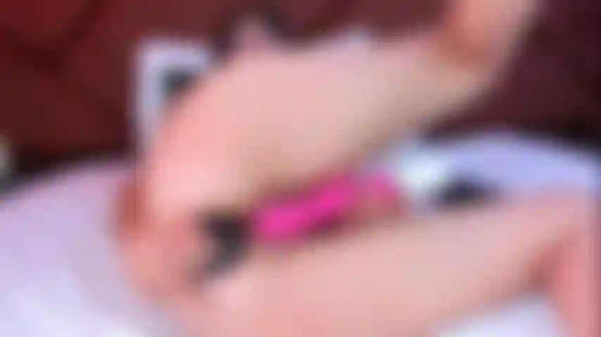 Deep anal play until im shaking.