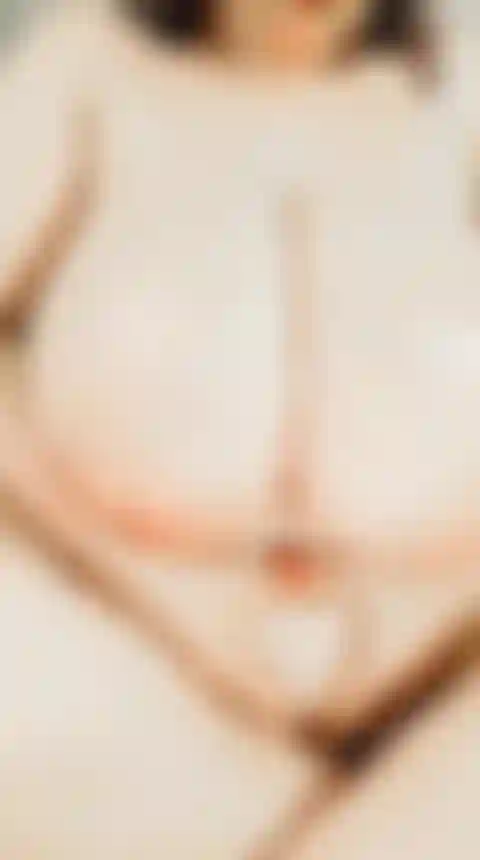 Hugetits and bigbelly bouncing and teasing with big curves