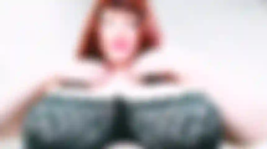 Bra change show.  Trying on 5 different sexy bras, putting bras on and taking off talking about the fashion.