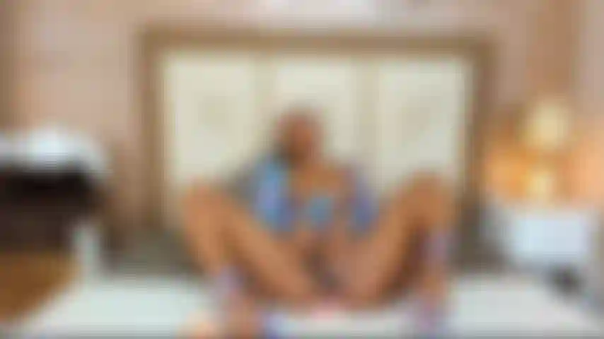 Rub Pussy Play Dildo