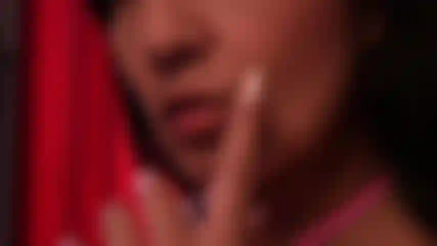 Descubre la fuerza de estar sola y convertirte en tu mejor compaa.
Este video promocional muestra que no se trata de soledad, sino de libertad, crecimiento y poder personal.
Atrvete a ser t misma, sin miedo, sin lmites.