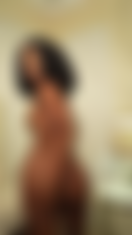 Sexy ebony ass!!