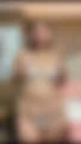 My ass and my tits bouncing for you.