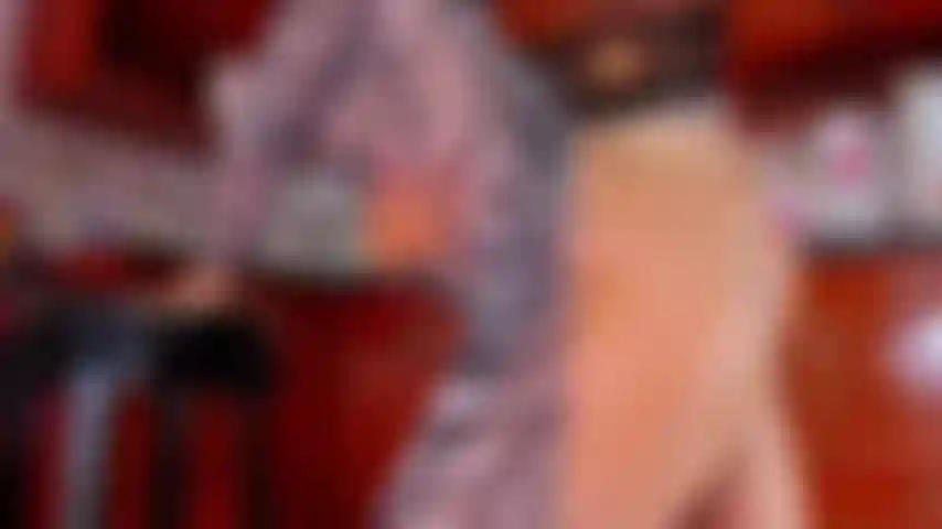 Play on my ass, spank me