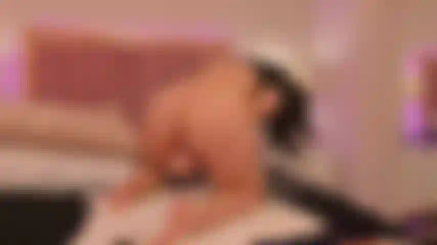 I'm riding your dick from behind