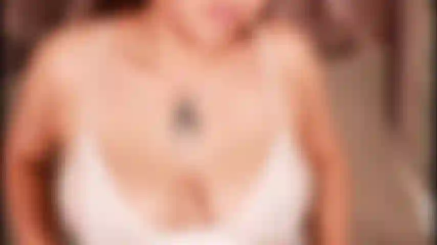 Sexy nipples on display 🍒