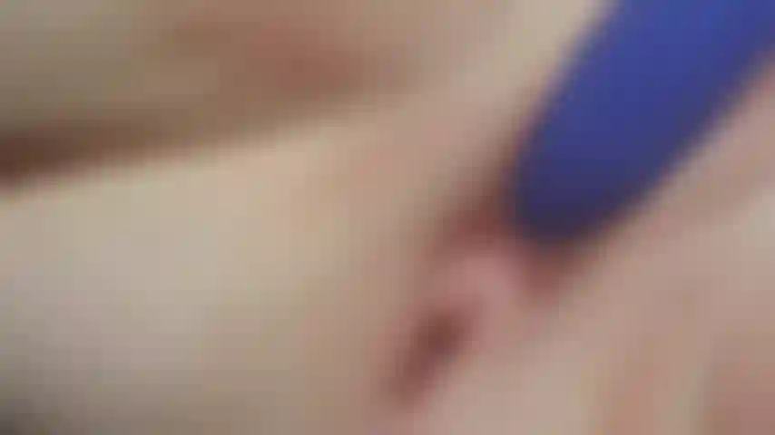 Fucking my tight pussy with my favorite vibrator until j cum