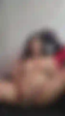 Look how it fits me completely, my love