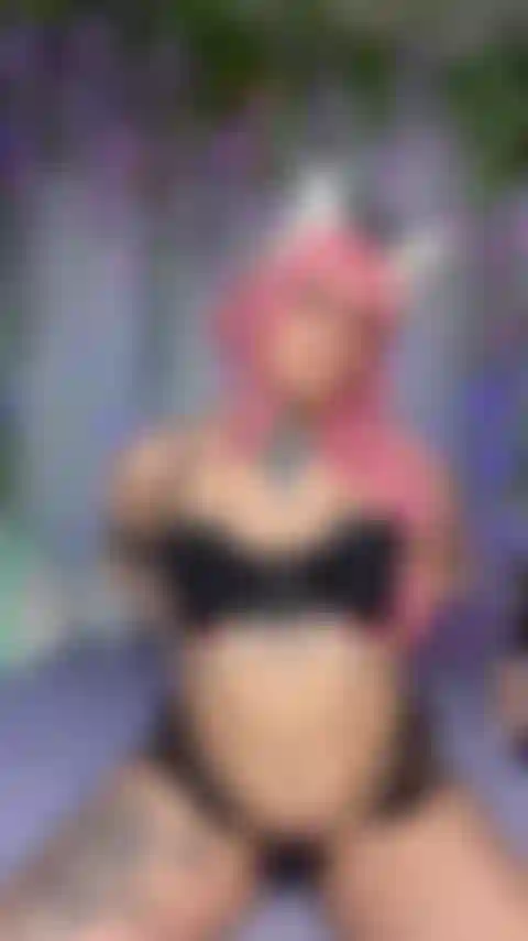 Slutty e girl loves bbc