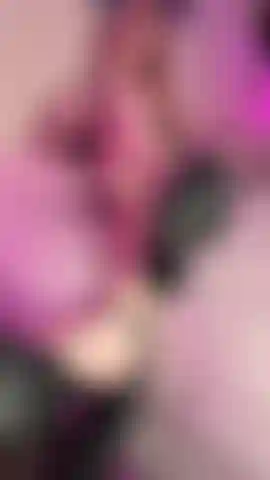 Showing off Heels and kissing them<3 Stay tuned to see me strip <3