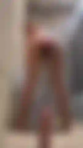 bouncing my ass in the shower