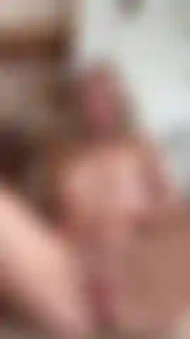 Really messy pussy play, squirt