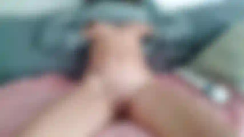 Edging and cumming with my hitachi