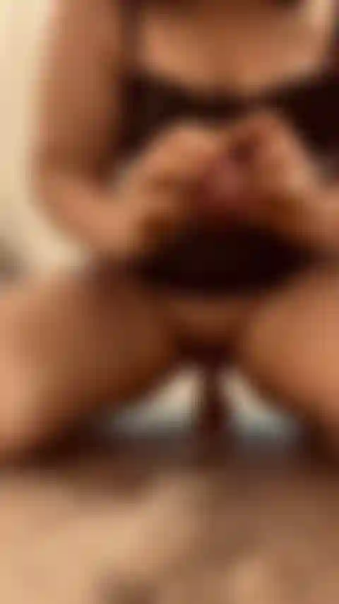 Riding this big dildo makes me squirt and cry out in bliss