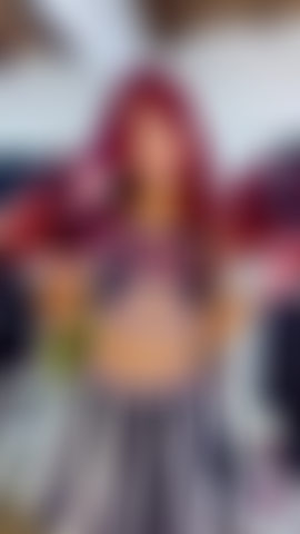 Cheerleder tease.