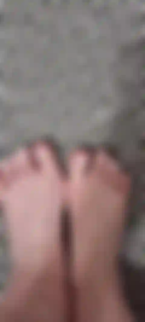 Sexy feet and toes