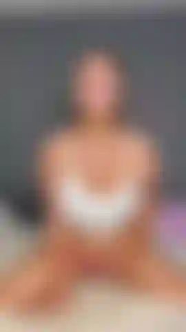 Pillow Humping until I Cum