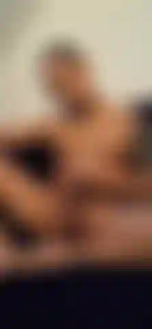 Playing at the coach 2 #latino #paja #sofa