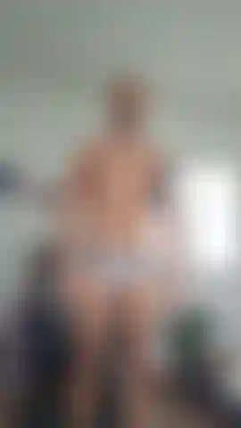 Llegando a casa muy caliente #moreno #latino #dotado