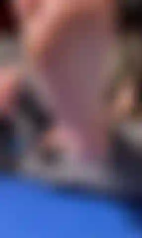 Shame your small size while you watch my feet